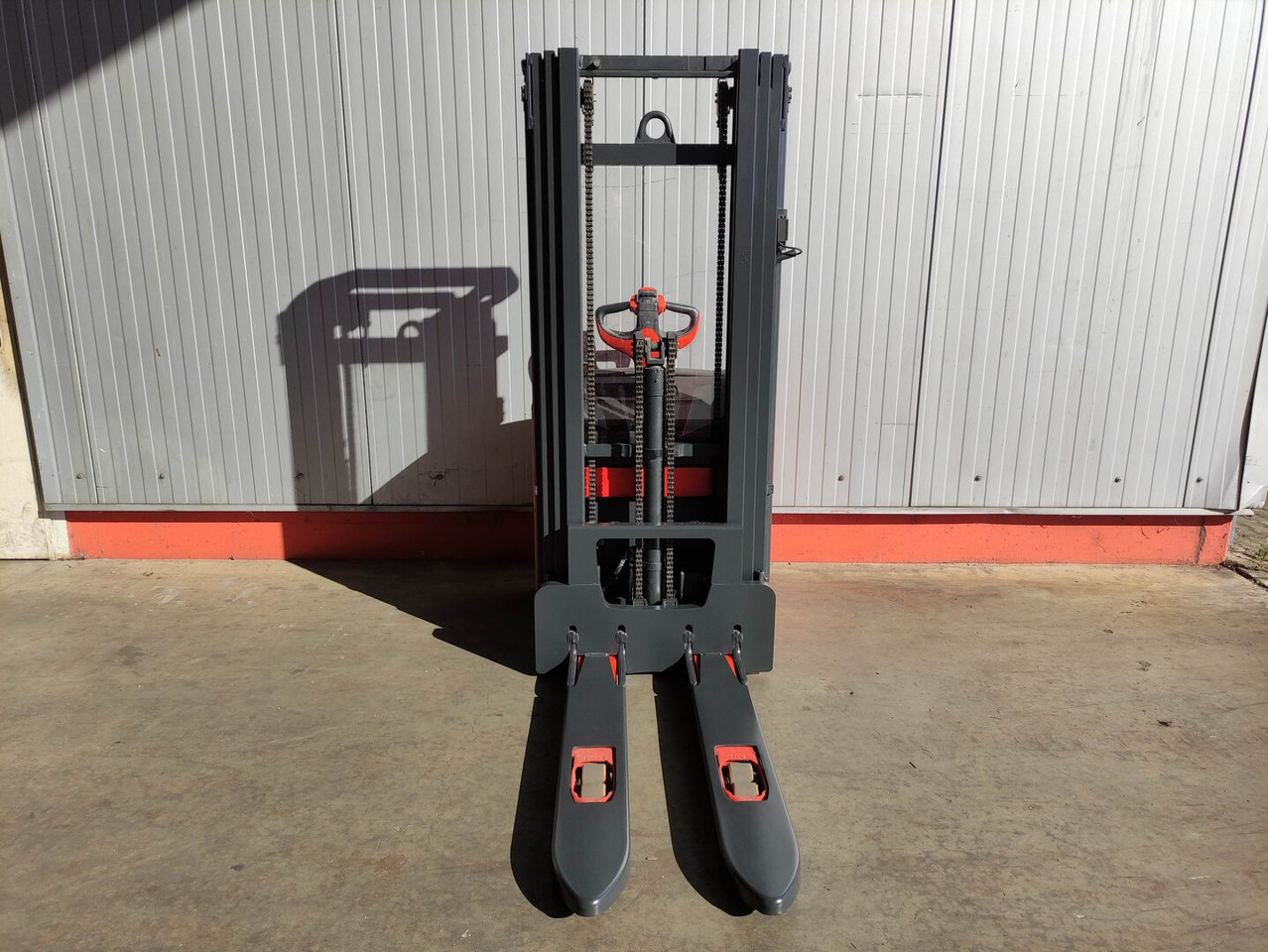 Linde L16-1173 - Apilador: foto 3 Linde L16-1173 - Apilador: foto 3
