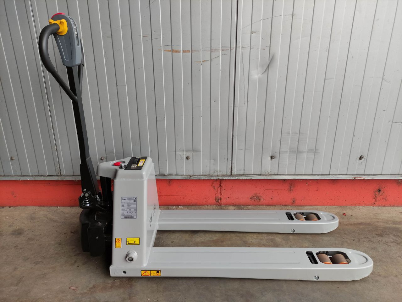 Pramac EY15L *NEU* - Transpaleta: foto 2 Pramac EY15L *NEU* - Transpaleta: foto 2