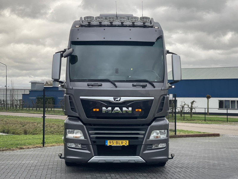 MAN TGX 18.580 2X TANK, LEATHER SEATS, RETARDER, FULL AIR! - Cabeza tractora: foto 3 MAN TGX 18.580 2X TANK, LEATHER SEATS, RETARDER, FULL AIR! - Cabeza tractora: foto 3