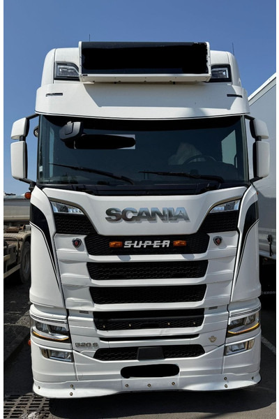 Scania 520S V8 NGS FULL SPOILER, PARK COOLER, FULL AIR, RETARDER, 6 BALLOONS. - Cabeza tractora: foto 2 Scania 520S V8 NGS FULL SPOILER, PARK COOLER, FULL AIR, RETARDER, 6 BALLOONS. - Cabeza tractora: foto 2