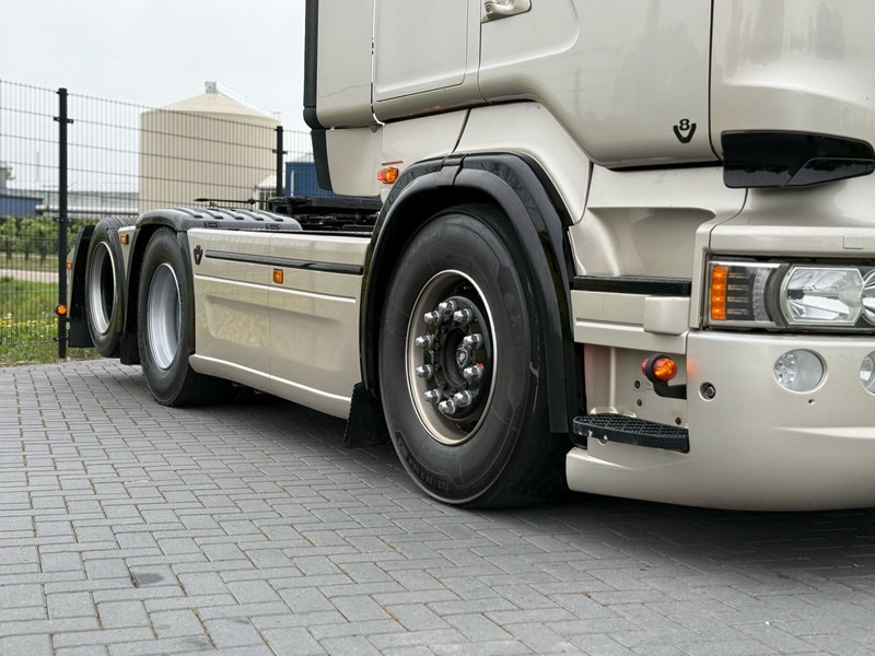 Scania R 580 SHOWTRUCK, VOLLUCHT, VOL SPOILER, RETARDER, SCHUIFSCHOTEL. - Cabeza tractora: foto 3 Scania R 580 SHOWTRUCK, VOLLUCHT, VOL SPOILER, RETARDER, SCHUIFSCHOTEL. - Cabeza tractora: foto 3
