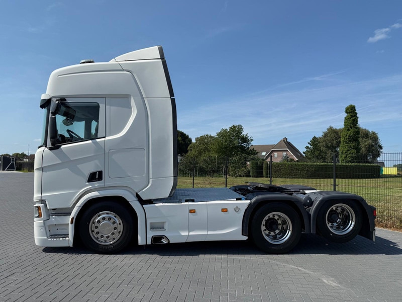 Scania R 590 V8 VOLLUCHT, LEER, HYDRAULIEK, NL KENTEKEN, APK, TACHO 2. - Cabeza tractora: foto 5 Scania R 590 V8 VOLLUCHT, LEER, HYDRAULIEK, NL KENTEKEN, APK, TACHO 2. - Cabeza tractora: foto 5