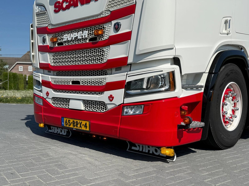Scania R 650 FULL AIR, RETARDER, LEATHER, SHOW, INTERIOR. - Cabeza tractora: foto 3 Scania R 650 FULL AIR, RETARDER, LEATHER, SHOW, INTERIOR. - Cabeza tractora: foto 3