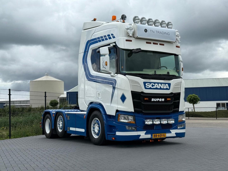 Scania R450 SHOW TRUCK, INTERIOR, STEERING, RETARDER, 570.000 KM. - Cabeza tractora: foto 1 Scania R450 SHOW TRUCK, INTERIOR, STEERING, RETARDER, 570.000 KM. - Cabeza tractora: foto 1