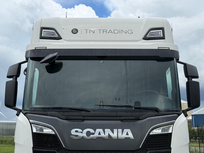Scania R520A6X2/4NB 6X2/4, LEATHER, RETARDER, 2X TANK, TOP. - Cabeza tractora: foto 5 Scania R520A6X2/4NB 6X2/4, LEATHER, RETARDER, 2X TANK, TOP. - Cabeza tractora: foto 5
