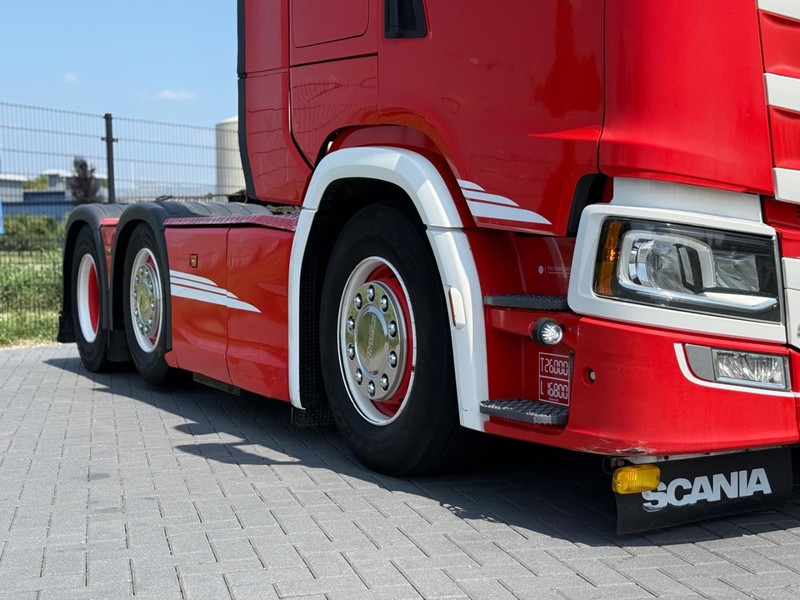 Scania S500 VOLLUCHT, GESTUURD, SHOWTRUCK, LEER. - Cabeza tractora: foto 2 Scania S500 VOLLUCHT, GESTUURD, SHOWTRUCK, LEER. - Cabeza tractora: foto 2