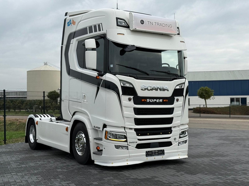 Scania S520 V8 NGS FULL SPOILER, PARK COOLER, FULL AIR, RETARDER, 6 BALLOONS. - Cabeza tractora: foto 1 Scania S520 V8 NGS FULL SPOILER, PARK COOLER, FULL AIR, RETARDER, 6 BALLOONS. - Cabeza tractora: foto 1