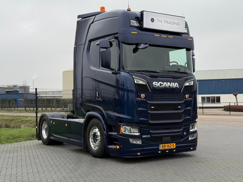 Scania S520 VOLLUCHT, ALCOA, 6 LUCHT BALGEN, LEER. - Cabeza tractora: foto 1 Scania S520 VOLLUCHT, ALCOA, 6 LUCHT BALGEN, LEER. - Cabeza tractora: foto 1
