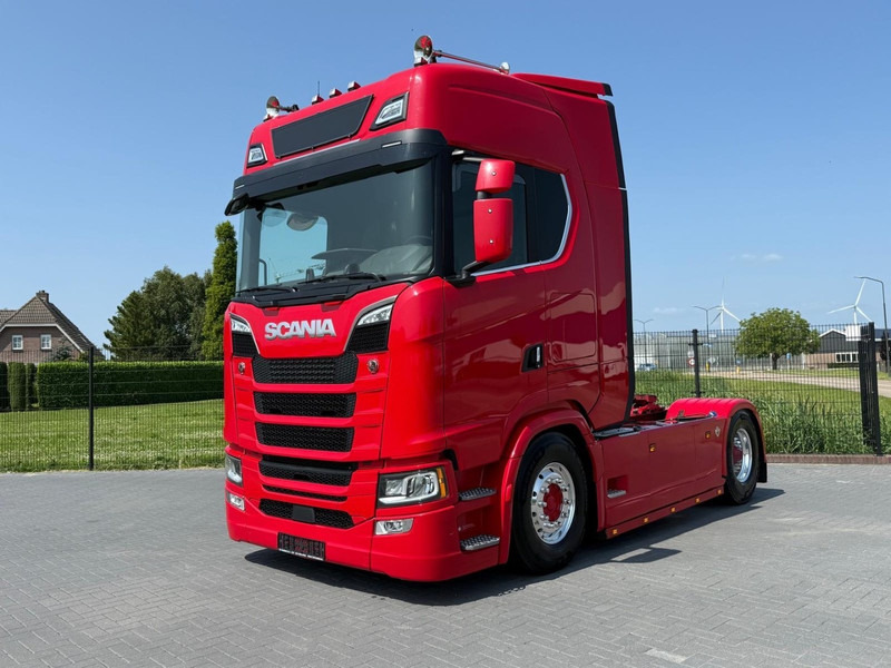 Scania S590 V8 NGS FULL AIR, ALCOA, LEATHER, HYDRAULIC, LIKE NEW. - Cabeza tractora: foto 2 Scania S590 V8 NGS FULL AIR, ALCOA, LEATHER, HYDRAULIC, LIKE NEW. - Cabeza tractora: foto 2