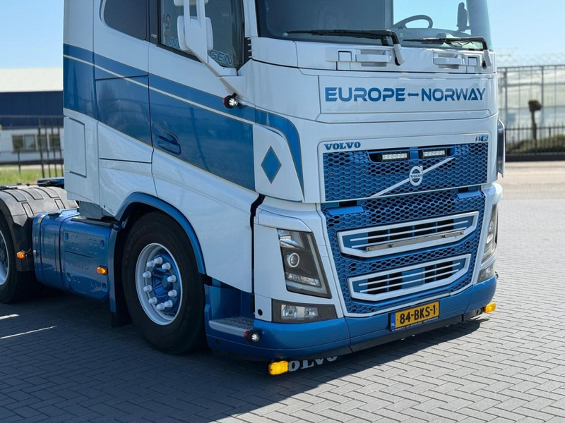 Volvo FH 16.750 FULL AIR, LEATHER, SHOW, TOP CONDITION, XL CABINE. - Cabeza tractora: foto 5 Volvo FH 16.750 FULL AIR, LEATHER, SHOW, TOP CONDITION, XL CABINE. - Cabeza tractora: foto 5