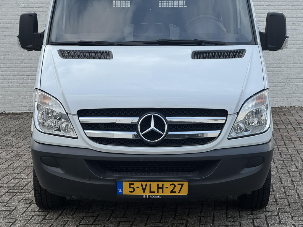 Mercedes-Benz Sprinter-213 2.2 CDI 366 DC 2x Schuifdeur Airco Imperiaal Treeplank Trekhaak 3 Zitplaatsen - Furgón: foto 3 Mercedes-Benz Sprinter-213 2.2 CDI 366 DC 2x Schuifdeur Airco Imperiaal Treeplank Trekhaak 3 Zitplaatsen - Furgón: foto 3
