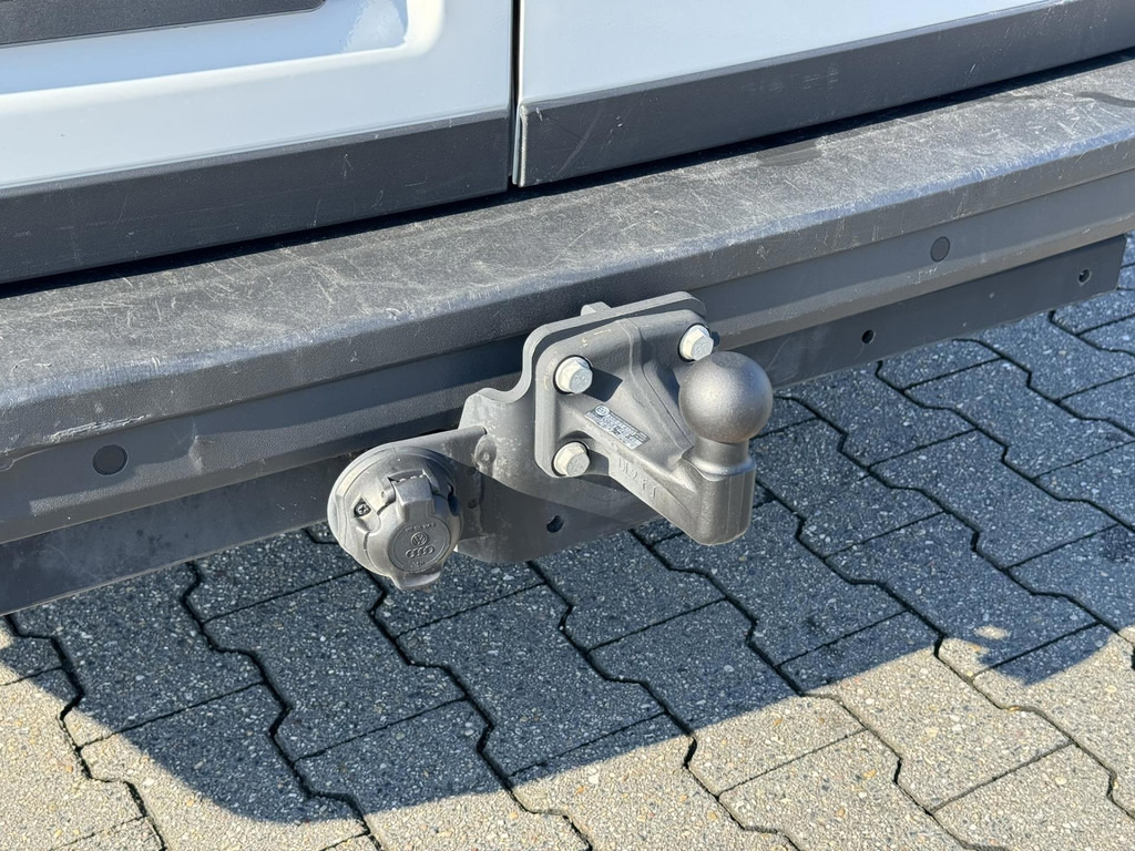 Volkswagen Crafter-30 2.0 TDI L3H3 Highline 4S banden Trekhaak Carplay Pdc v+a Cruise DAB - Furgón: foto 3 Volkswagen Crafter-30 2.0 TDI L3H3 Highline 4S banden Trekhaak Carplay Pdc v+a Cruise DAB - Furgón: foto 3