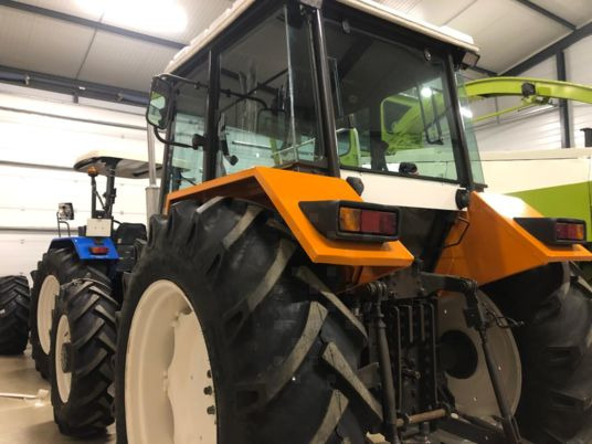 Tractor Renault 681-4S Tracteur: foto 6