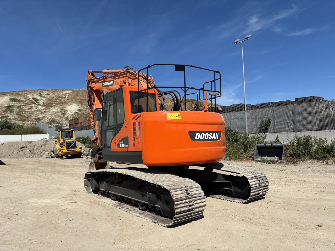 DOOSAN DX235LCR - Excavadora de cadenas: foto 3 DOOSAN DX235LCR - Excavadora de cadenas: foto 3