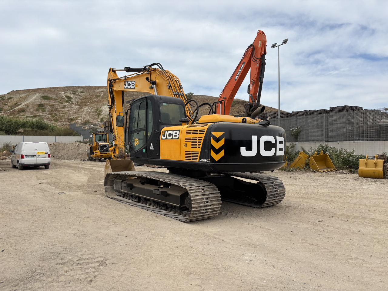 JCB JS220LC - Excavadora de cadenas: foto 3 JCB JS220LC - Excavadora de cadenas: foto 3