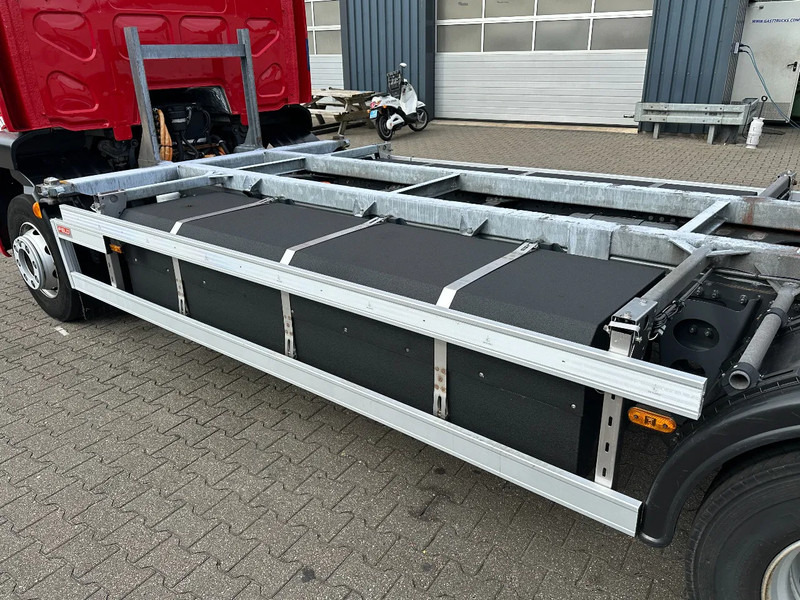 Camión portacontenedore/ Intercambiable, Camión eléctrico DAF Hytruck C16E 4x2 BDF/ Volledig Elektrisch / Laadklep / Apk 07-2026!: foto 9