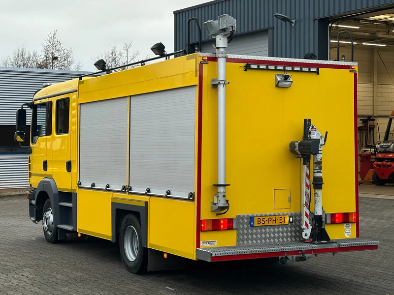 MAN TGL 12.240 Double Cabin *Only 80 Tkm* Ex Fire Truck - Camión caja cerrada: foto 4 MAN TGL 12.240 Double Cabin *Only 80 Tkm* Ex Fire Truck - Camión caja cerrada: foto 4