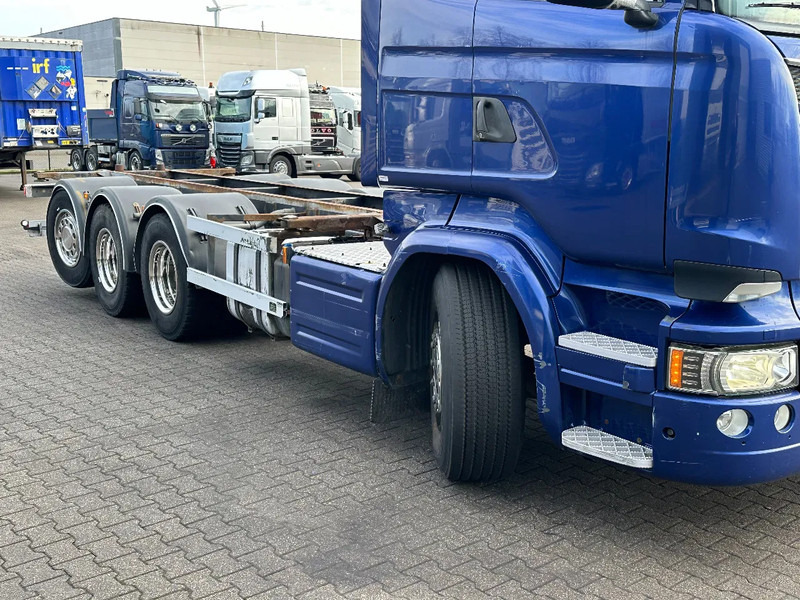 Scania R520 V8 8x4*4 Bdf / Retarder / 2 Tank / Full Air / Euro 6 - Camión portacontenedore/ Intercambiable: foto 3 Scania R520 V8 8x4*4 Bdf / Retarder / 2 Tank / Full Air / Euro 6 - Camión portacontenedore/ Intercambiable: foto 3