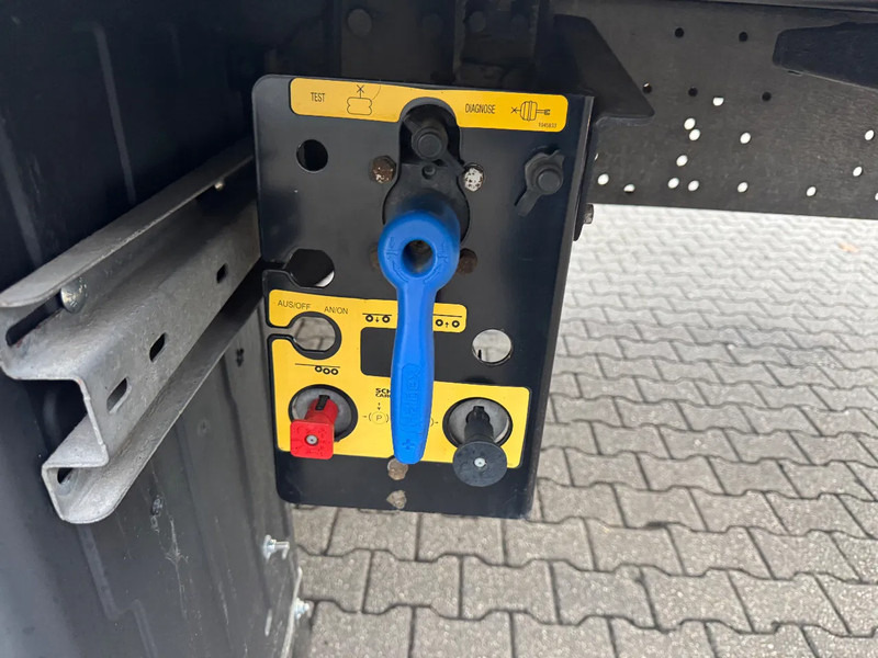 Semirremolque frigorífico Schmitz Cargobull Thermo King SLXi 300 only 3748 hours / Disc Brakes: foto 16