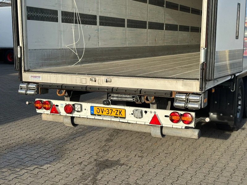 Semirremolque frigorífico Schmitz Cargobull Thermo King SLXi 300 only 3748 hours / Disc Brakes: foto 9