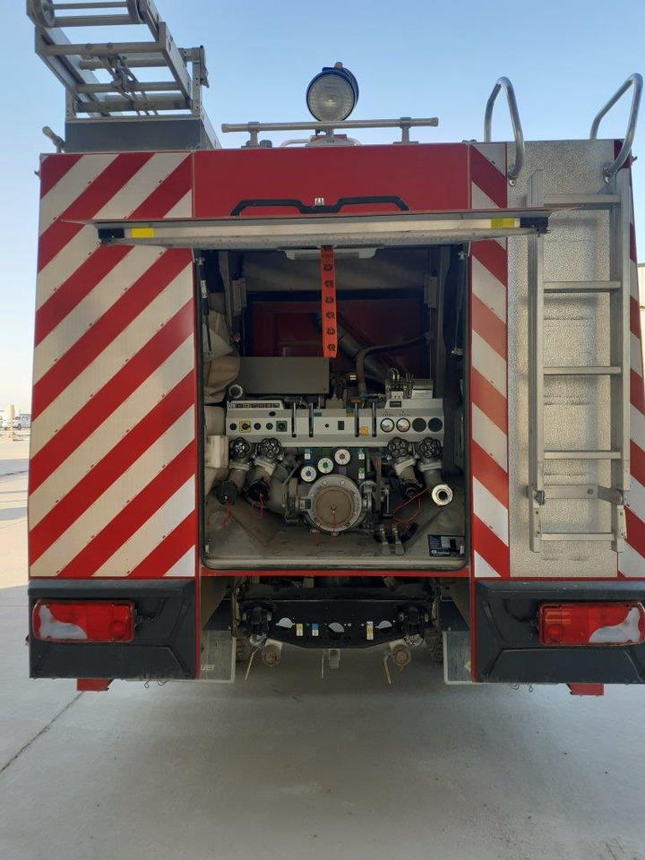 Rosenbauer MAN Mustang TLF 6500/500 - Camión de bomberos: foto 4 Rosenbauer MAN Mustang TLF 6500/500 - Camión de bomberos: foto 4