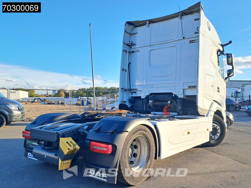 Cabeza tractora DAF XG 4X2 Retarder 2xTanks ACC LED Standklima Euro 6: foto 10 Cabeza tractora DAF XG 4X2 Retarder 2xTanks ACC LED Standklima Euro 6: foto 10