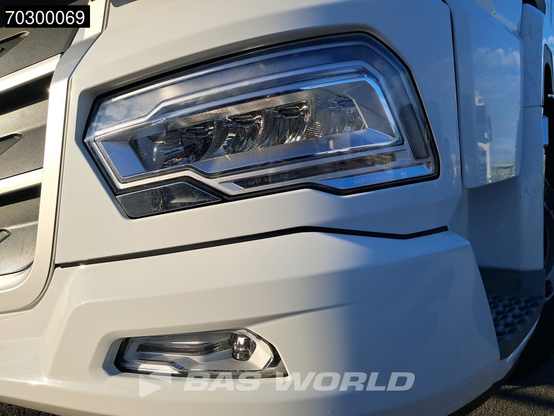 Cabeza tractora DAF XG 4X2 Retarder 2xTanks ACC LED Standklima Euro 6: foto 16 Cabeza tractora DAF XG 4X2 Retarder 2xTanks ACC LED Standklima Euro 6: foto 16