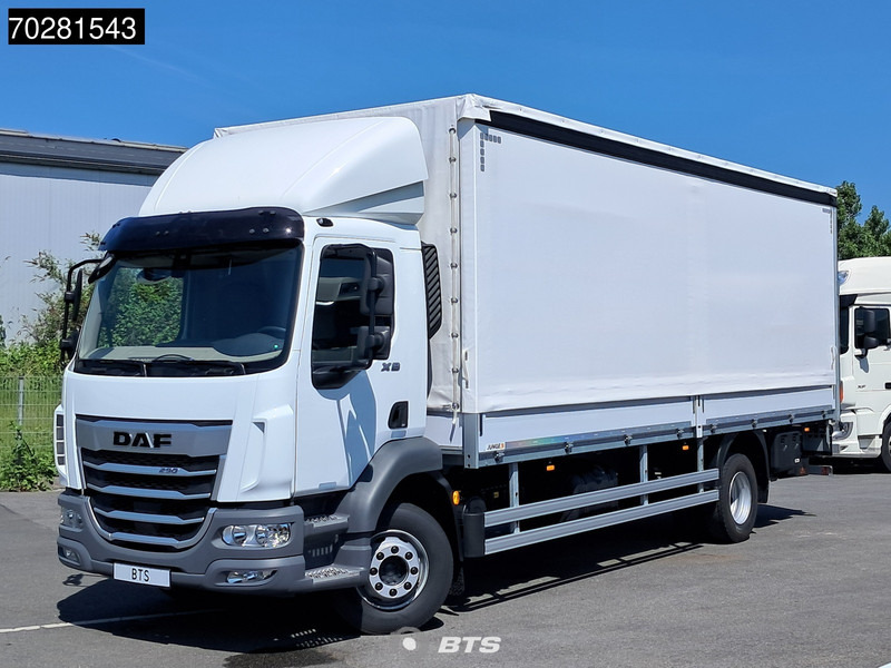 DAF XB 290 4X2 NEW! 16tonner Automatic Ladebordwand ACC Euro 6 - Camión lona: foto 1 DAF XB 290 4X2 NEW! 16tonner Automatic Ladebordwand ACC Euro 6 - Camión lona: foto 1