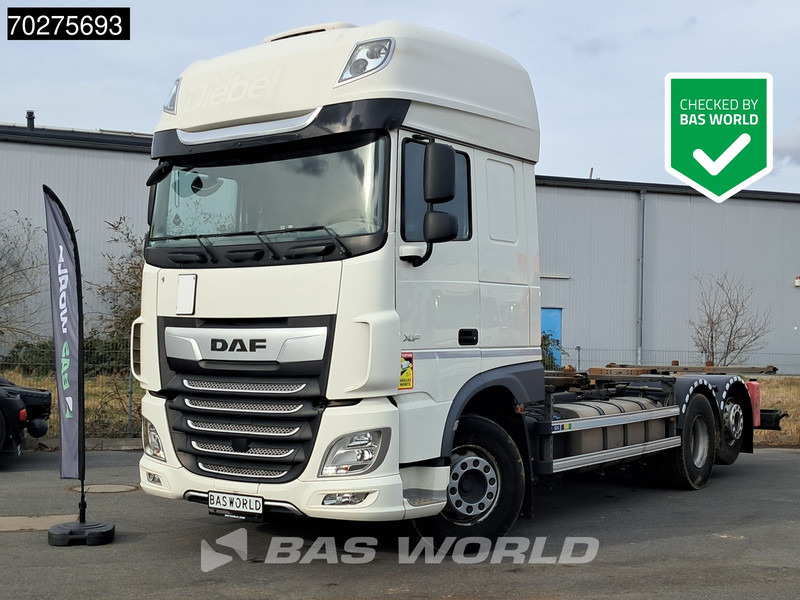 DAF XF 450 6X2 FAN SSC Retarder Lift-Lenkachse ACC Euro 6 - Camión portacontenedore/ Intercambiable: foto 1 DAF XF 450 6X2 FAN SSC Retarder Lift-Lenkachse ACC Euro 6 - Camión portacontenedore/ Intercambiable: foto 1