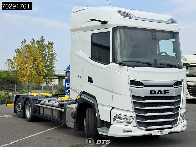 DAF XG 480 6X2 NEW!! BDF Maxi Lift+Steering Axle Automatic Euro 6 - Camión portacontenedore/ Intercambiable: foto 3 DAF XG 480 6X2 NEW!! BDF Maxi Lift+Steering Axle Automatic Euro 6 - Camión portacontenedore/ Intercambiable: foto 3