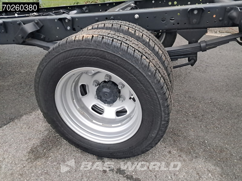 Furgoneta nuevo Iveco Daily 35C21 Neu! 3.0L 2025-Modell Automatik 210PS Radstand 410 Fahrgestell Doppelbereifung LED ACC Klima Euro6 Chassis A/C: foto 17 Furgoneta nuevo Iveco Daily 35C21 Neu! 3.0L 2025-Modell Automatik 210PS Radstand 410 Fahrgestell Doppelbereifung LED ACC Klima Euro6 Chassis A/C: foto 17