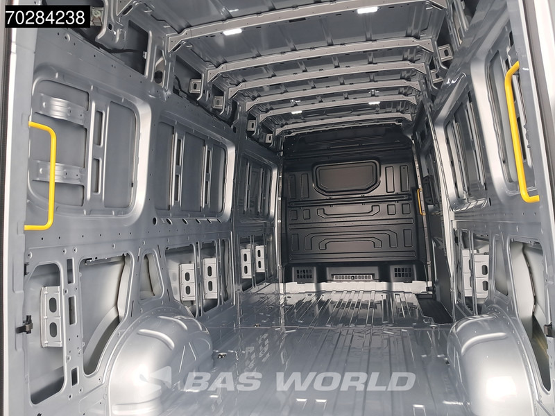 Furgón nuevo MAN TGE 3.180 Neu! Automatik 2025 Modell L4H3 AHK LED ACC Navi Klima Kamera Parkensensoren Euro6 L3H2 15m3 A/C Towbar: foto 8 Furgón nuevo MAN TGE 3.180 Neu! Automatik 2025 Modell L4H3 AHK LED ACC Navi Klima Kamera Parkensensoren Euro6 L3H2 15m3 A/C Towbar: foto 8