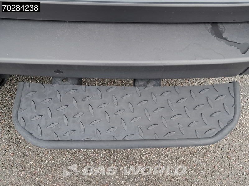 Furgón nuevo MAN TGE 3.180 Neu! Automatik 2025 Modell L4H3 AHK LED ACC Navi Klima Kamera Parkensensoren Euro6 L3H2 15m3 A/C Towbar: foto 12 Furgón nuevo MAN TGE 3.180 Neu! Automatik 2025 Modell L4H3 AHK LED ACC Navi Klima Kamera Parkensensoren Euro6 L3H2 15m3 A/C Towbar: foto 12