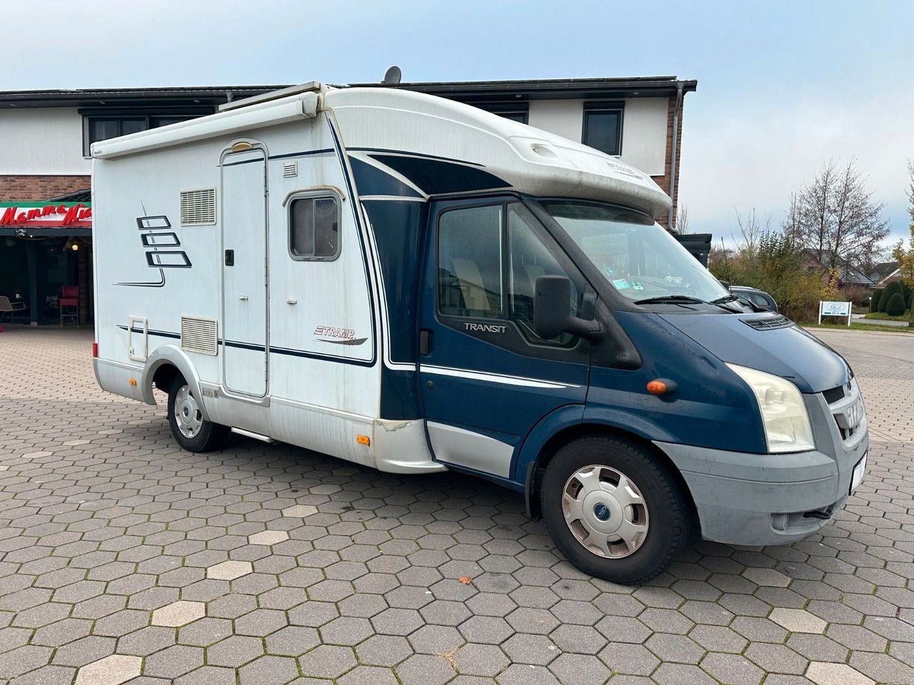HYMER / ERIBA / HYMERCAR TRAMP T 572 CL/Festbett/Klima/Markise HYMER / ERIBA / HYMERCAR TRAMP T 572 CL/Festbett/Klima/Markise - Autocaravana perfilada: foto 2 HYMER / ERIBA / HYMERCAR TRAMP T 572 CL/Festbett/Klima/Markise HYMER / ERIBA / HYMERCAR TRAMP T 572 CL/Festbett/Klima/Markise - Autocaravana perfilada: foto 2