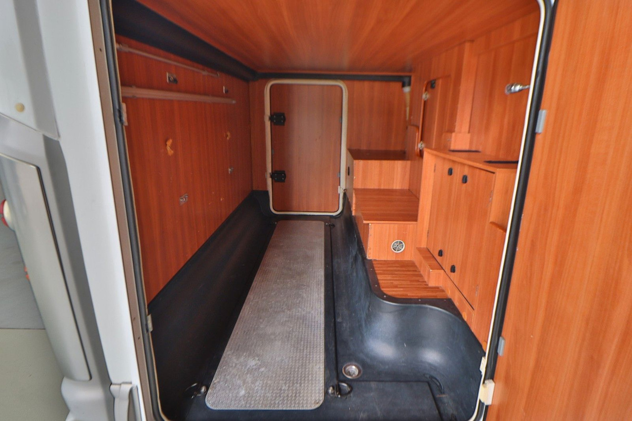 Laika X 710/Festbett+Garage/Klima/Solar/TOP - Autocaravana capuchina: foto 5 Laika X 710/Festbett+Garage/Klima/Solar/TOP - Autocaravana capuchina: foto 5