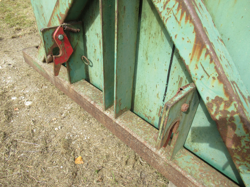 Grondbakje tbv Trekker 3-PT hef Kantelbaar - Cazo cargador: foto 4 Grondbakje tbv Trekker 3-PT hef Kantelbaar - Cazo cargador: foto 4