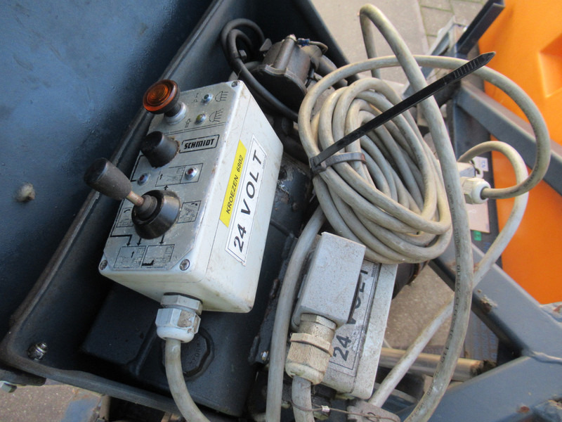 NIDO SNK 27 EPZ 240 270 CM, 24V HYDRO Schneepflug Snowplow Sneeuwploeg - Máquina quitanieve: foto 5 NIDO SNK 27 EPZ 240 270 CM, 24V HYDRO Schneepflug Snowplow Sneeuwploeg - Máquina quitanieve: foto 5