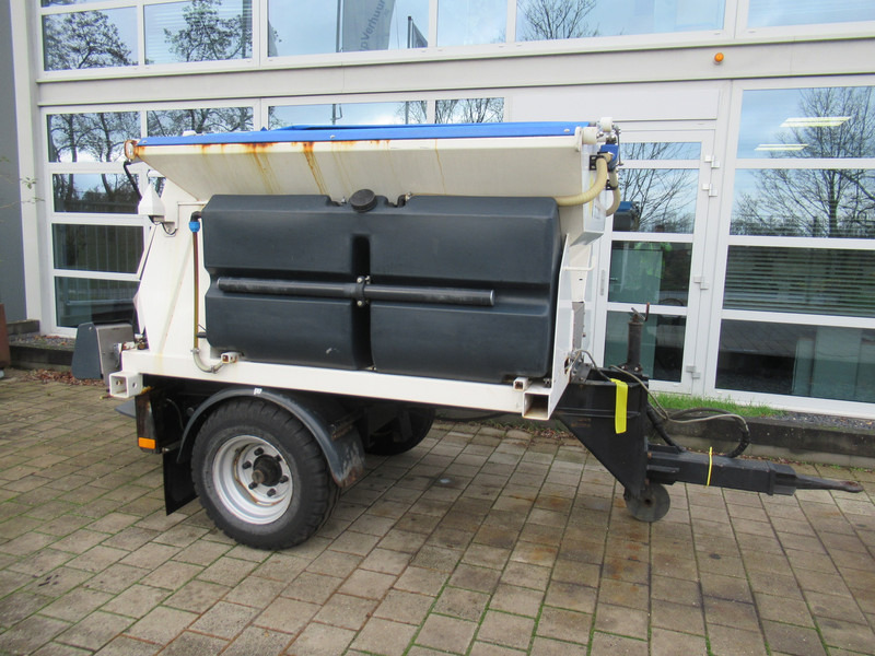 NIDO Stratos B17-18 AWALN 1,7m3 + 880 L Salzstreuer Saltspreader Zoutstrooier - Esparcidor de sal: foto 2 NIDO Stratos B17-18 AWALN 1,7m3 + 880 L Salzstreuer Saltspreader Zoutstrooier - Esparcidor de sal: foto 2