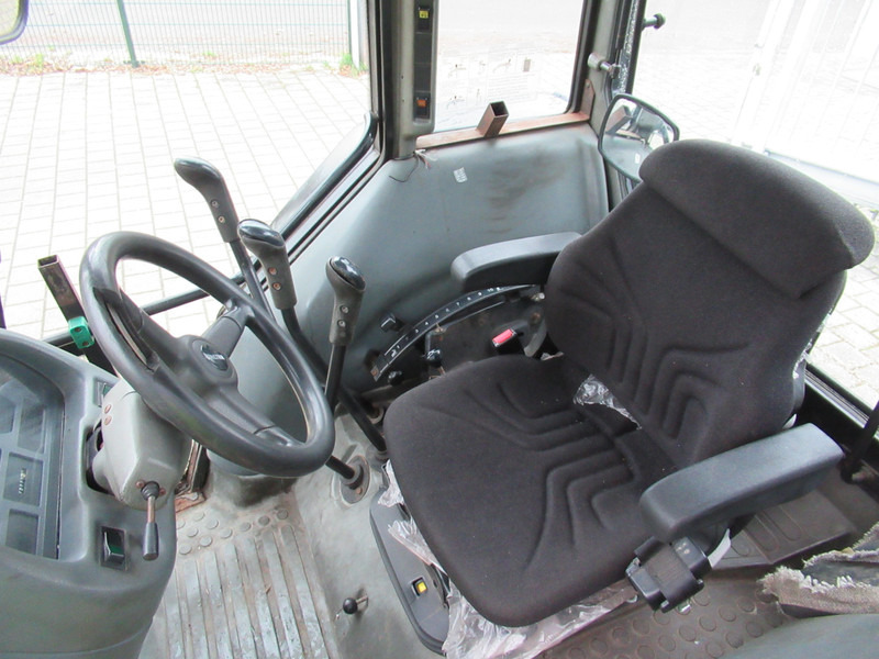 Tractor Valtra A75 4x2 + Fronthef VALMET: foto 8
