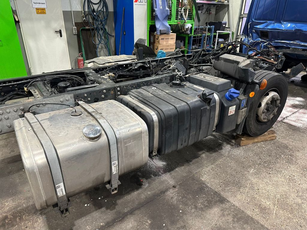 Iveco 110EL25 Unfallchassis ohne Motor/Getriebe - Bastidor/ Chasis para Camión: foto 2 Iveco 110EL25 Unfallchassis ohne Motor/Getriebe - Bastidor/ Chasis para Camión: foto 2