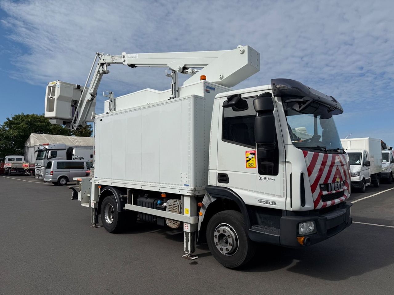 Iveco Eurocargo 120E18 E5/15m/Comet 151TAL - Camión con plataforma elevadora: foto 1 Iveco Eurocargo 120E18 E5/15m/Comet 151TAL - Camión con plataforma elevadora: foto 1