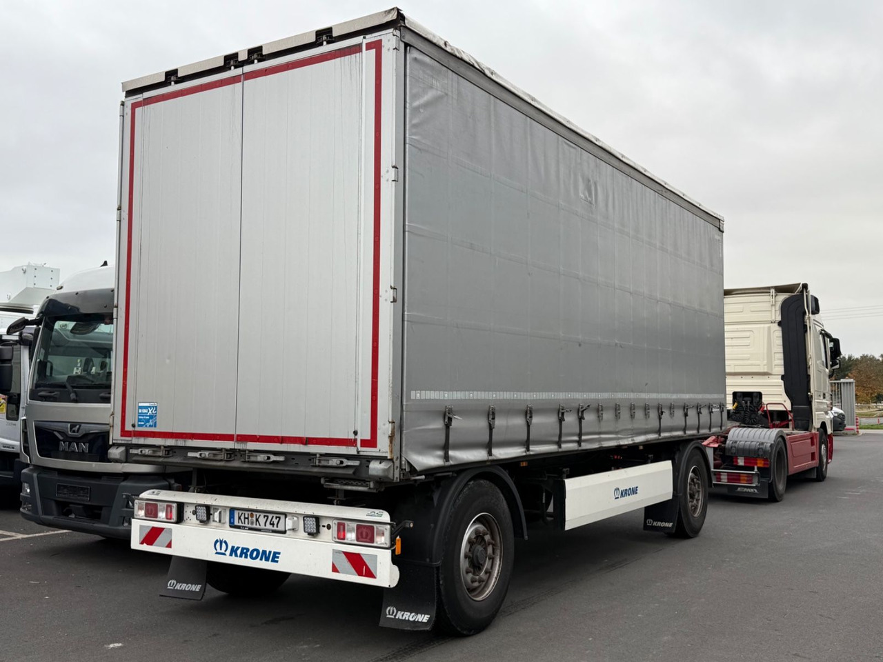 Krone AZ 18F DB06CLNF Curtainsider Pritsche/Plane - Remolque con toldo: foto 2 Krone AZ 18F DB06CLNF Curtainsider Pritsche/Plane - Remolque con toldo: foto 2