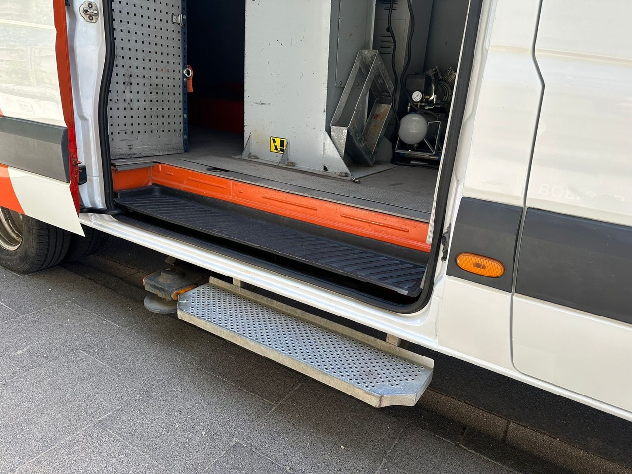Camión con plataforma elevadora Mercedes-Benz Sprinter 515 CDI 4X4 13,2m Versailift ET-38-LFHD: foto 13