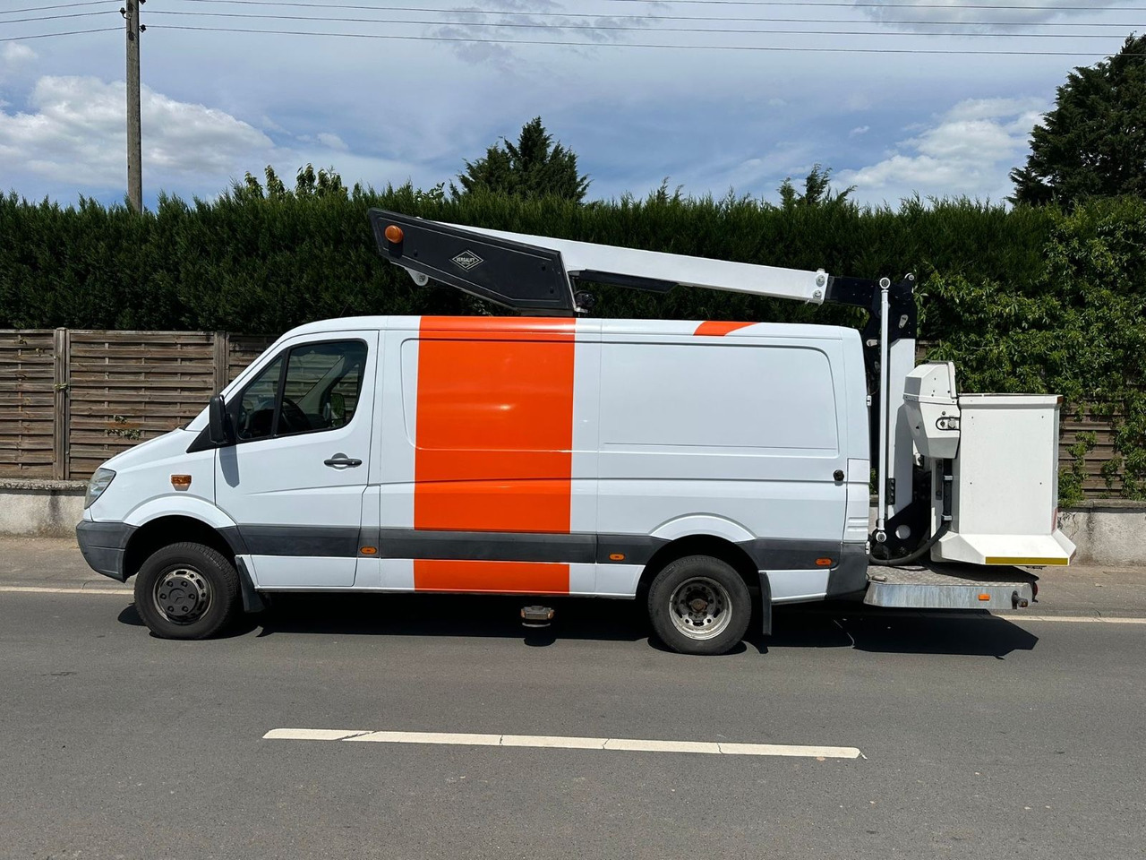 Mercedes-Benz Sprinter 515 CDI 4X4 13,2m Versailift ET-38-LFHD - Camión con plataforma elevadora: foto 2 Mercedes-Benz Sprinter 515 CDI 4X4 13,2m Versailift ET-38-LFHD - Camión con plataforma elevadora: foto 2