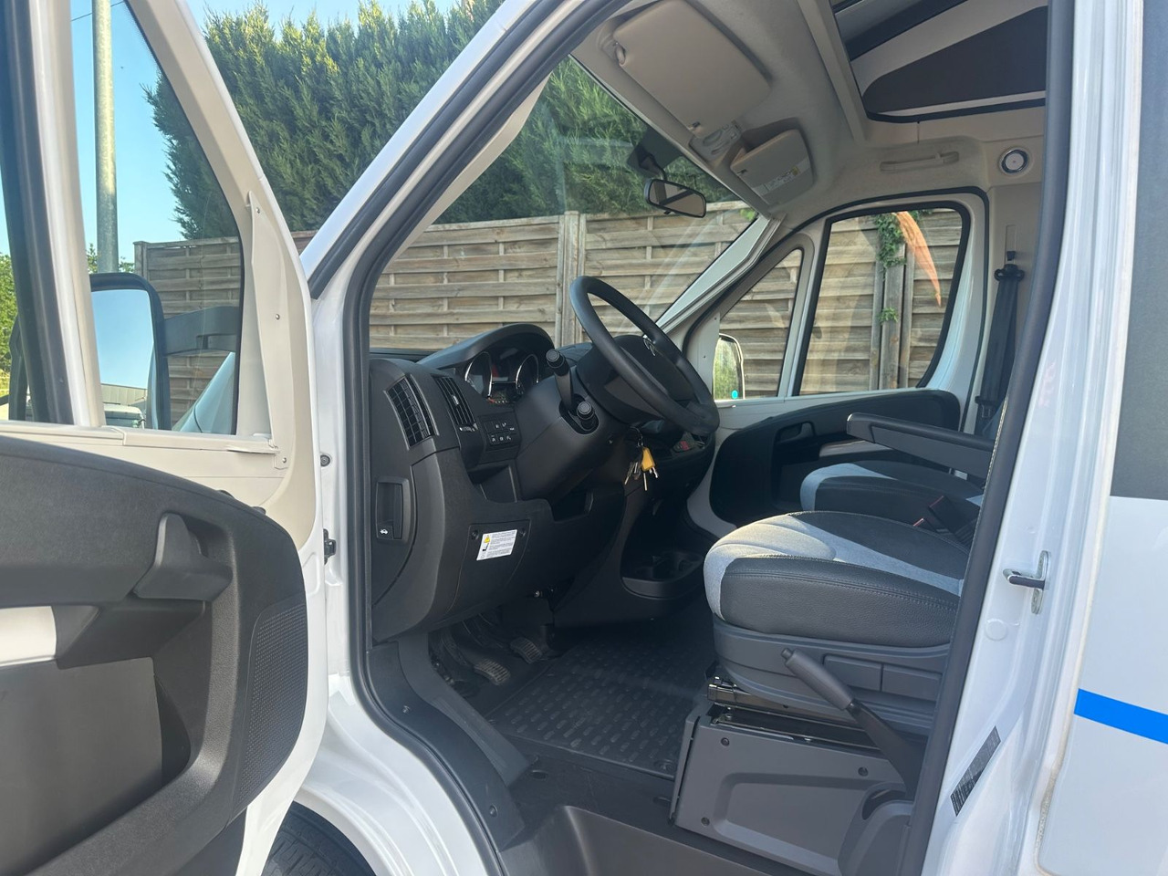 Sun Living S 75 SL XTRA Hubbett/Solar/Panorama/Markise - Autocaravana perfilada: foto 5 Sun Living S 75 SL XTRA Hubbett/Solar/Panorama/Markise - Autocaravana perfilada: foto 5