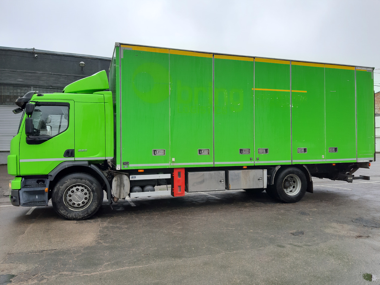 VOLVO FE - Camión caja cerrada: foto 4 VOLVO FE - Camión caja cerrada: foto 4