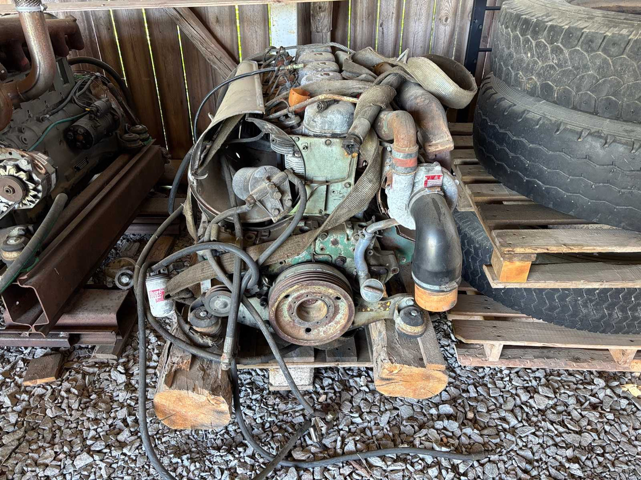 Engine Deutz BF6L913 (for repair/spare parts) - Motor: foto 1 Engine Deutz BF6L913 (for repair/spare parts) - Motor: foto 1