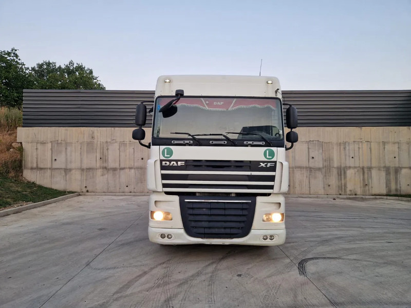 DAF XF 106.460 - Tractor industrial: foto 1 DAF XF 106.460 - Tractor industrial: foto 1