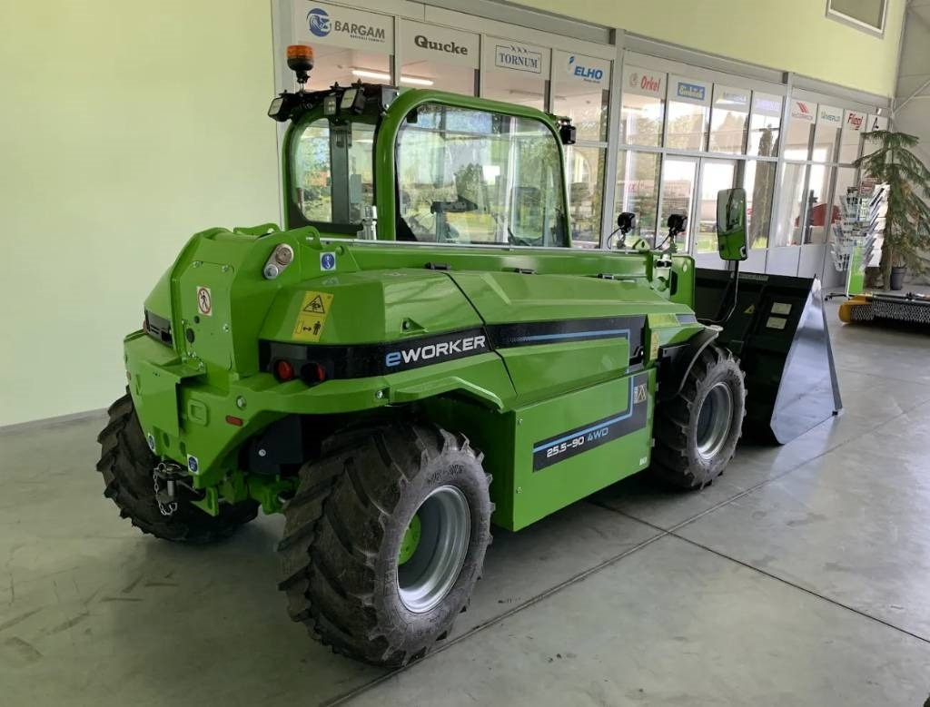 Merlo EW25.5-90 4WD - Manipulador telescópico: foto 2 Merlo EW25.5-90 4WD - Manipulador telescópico: foto 2