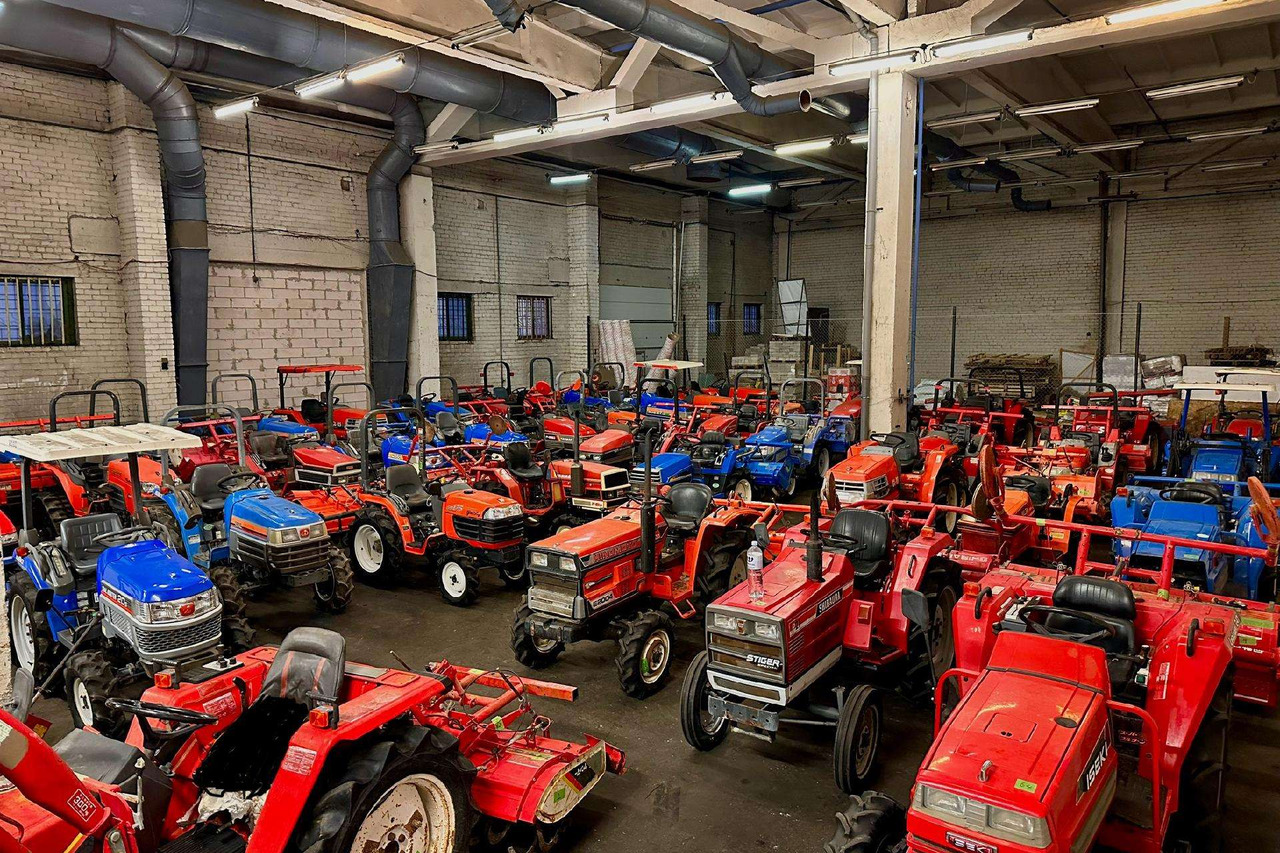 Yanmar F180 - Tractor: foto 4 Yanmar F180 - Tractor: foto 4
